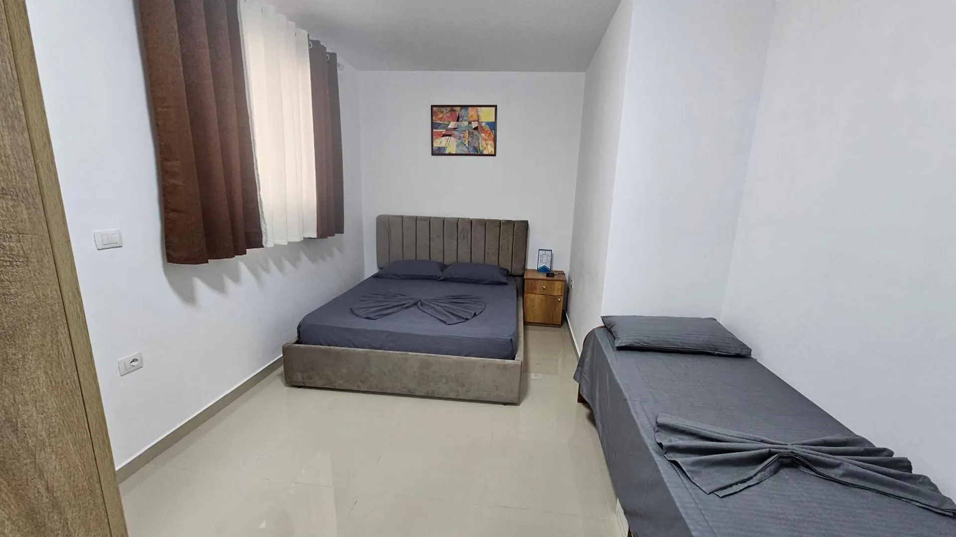 Brajan'S Apartment Golem  Golem (Tirana)