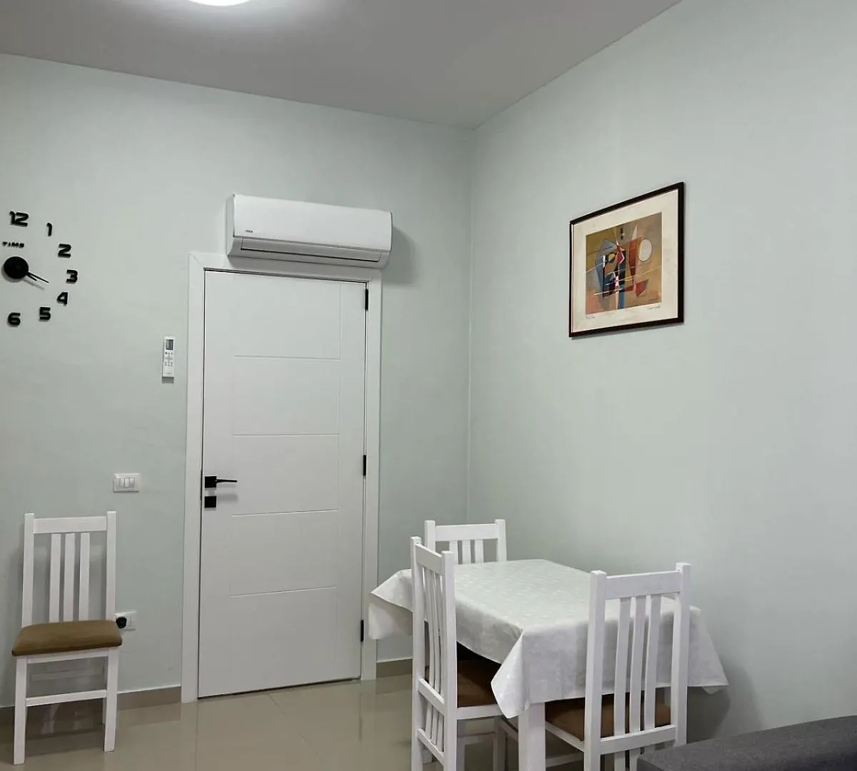 Brajan'S Apartment Golem Albanien
